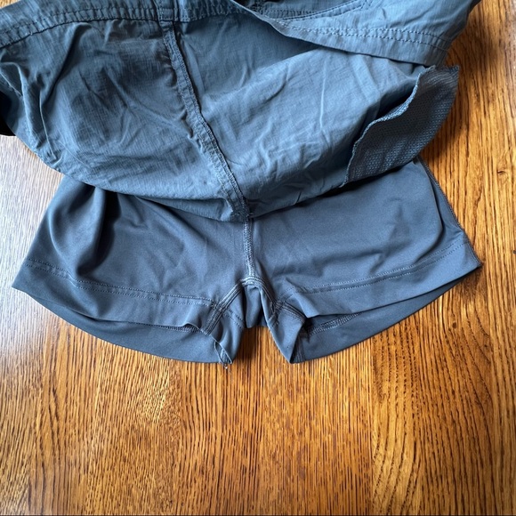 ⭐️ Columbia Omni-Shade Sun Protection Gray Skirt Size 4 - Picture 9 of 15